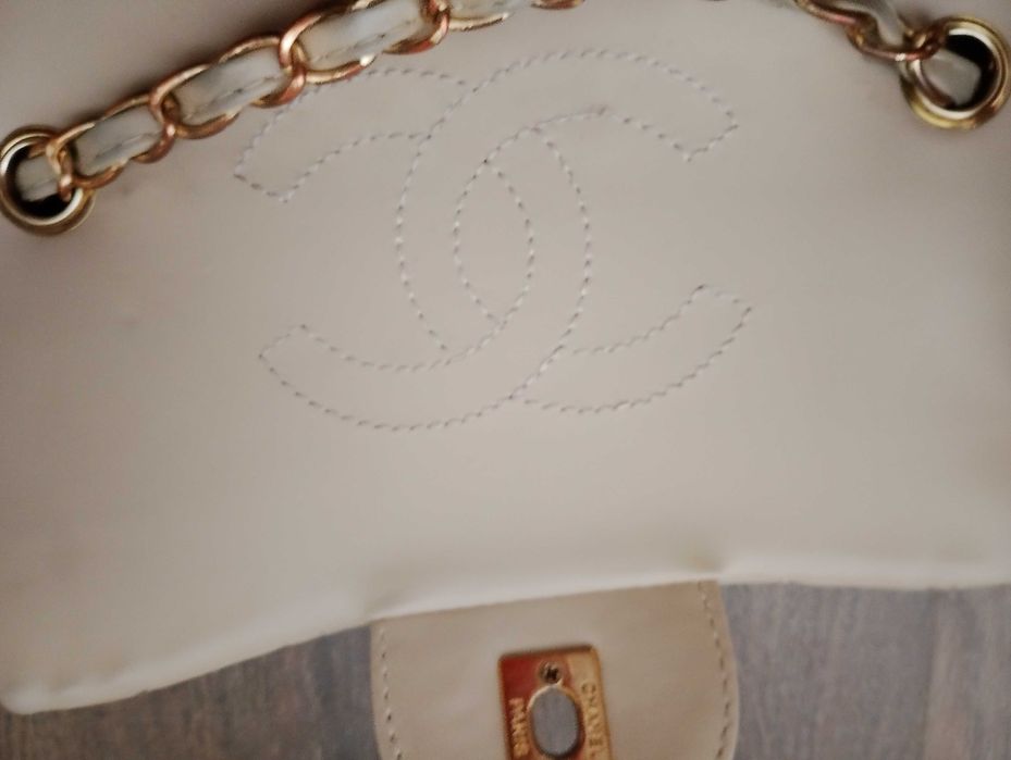 Chanel дамска чанта, с гръб джоб, 18х11х5