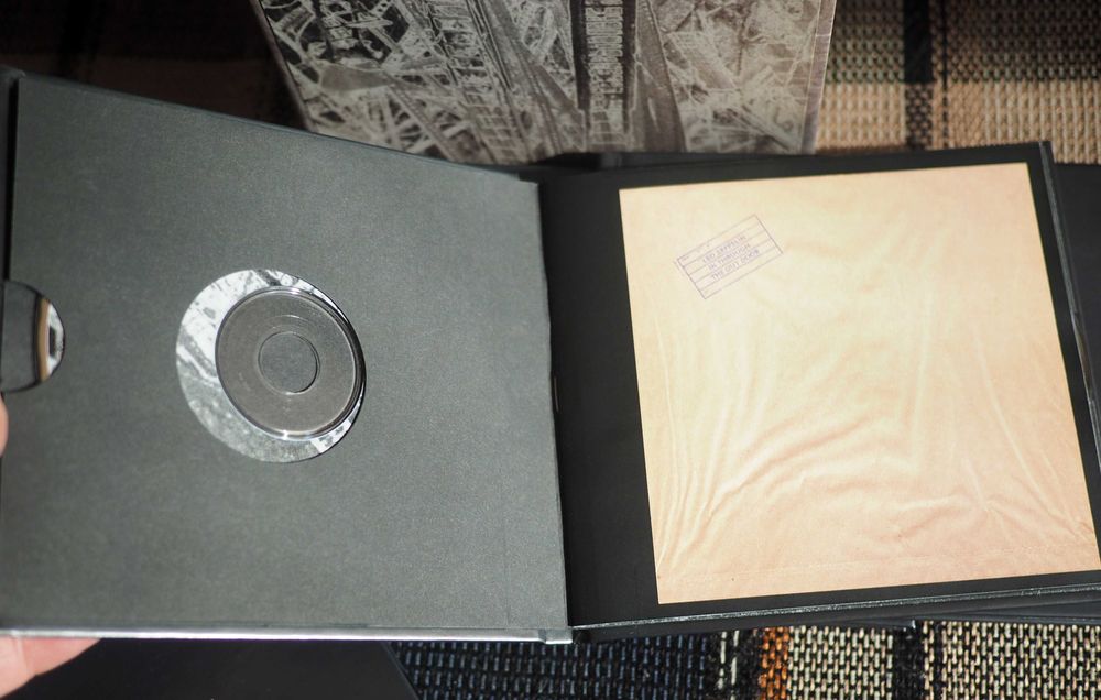 Led Zeppelin - Коробка компакт дисков