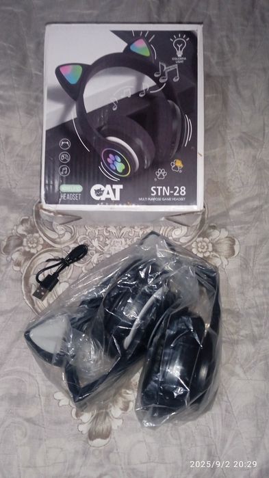 Наушники Cat ,без проводные