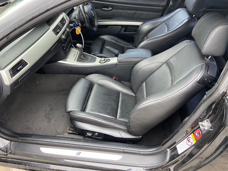 Dezmembrez BMW 335i E92 M Recaro incalzit volan M padele navigatie