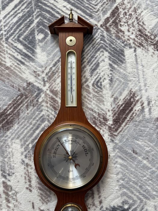 pendula ceas acvatic