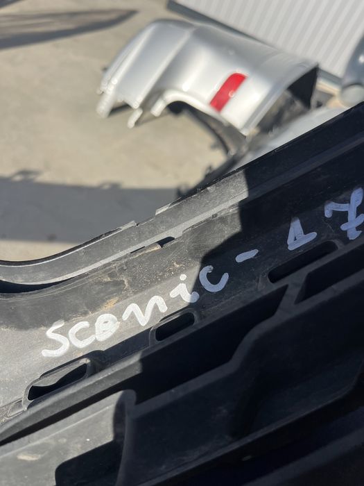 Решетка Renault Scenik 2017-