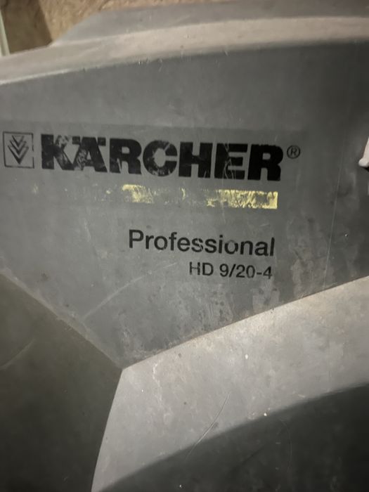 Карчер сотилади Германия оригинал яхши холатда, техник соз.
