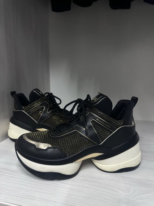 Обувь женская.  Х