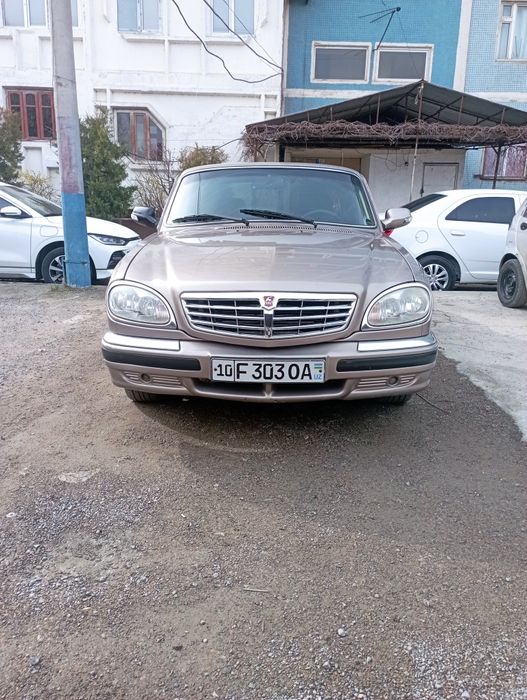 Volga gaz 31105 sotiladi