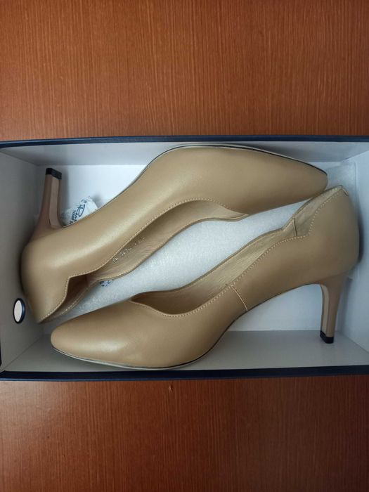 Туфли р.38 и босоножки р.37