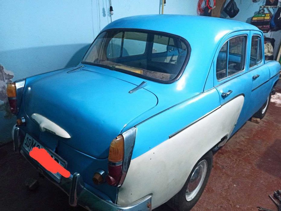 Москвич 407 голубой-белый