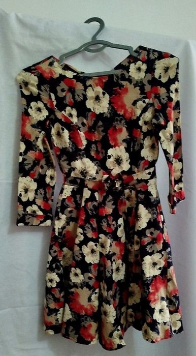 Продам.    платье