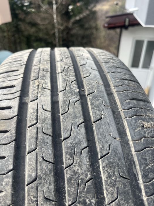 Летни гуми 235/45/20