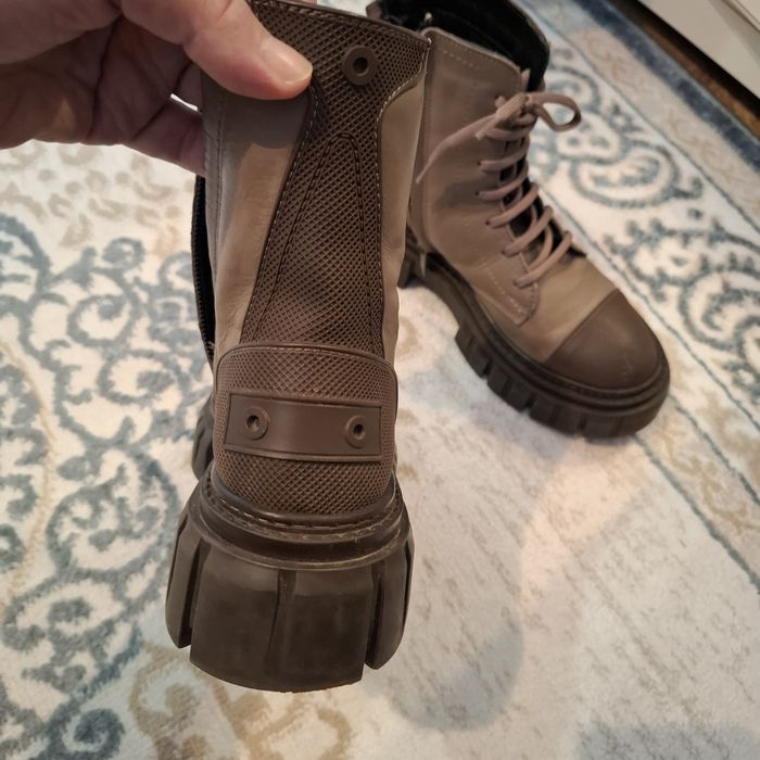 Женские ботинки кожаные