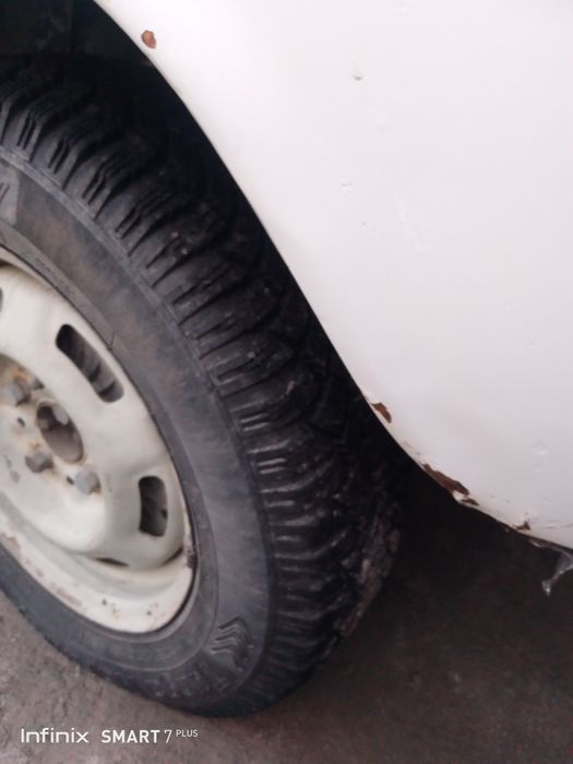 011 jugili  sotiladi