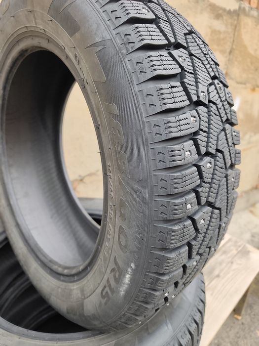 Продам комплект зимних шин Pirelli Ice Zero