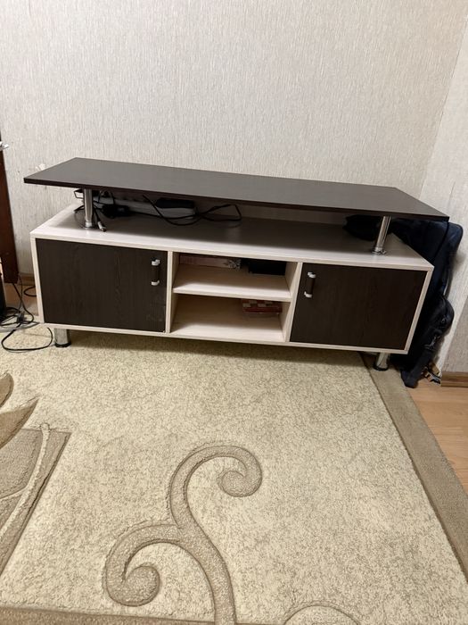 Тумба под телевизор