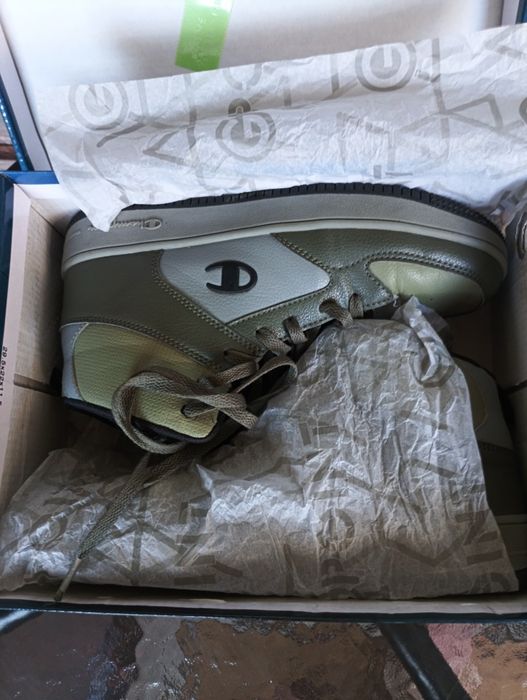 25 €-Спортни кецове