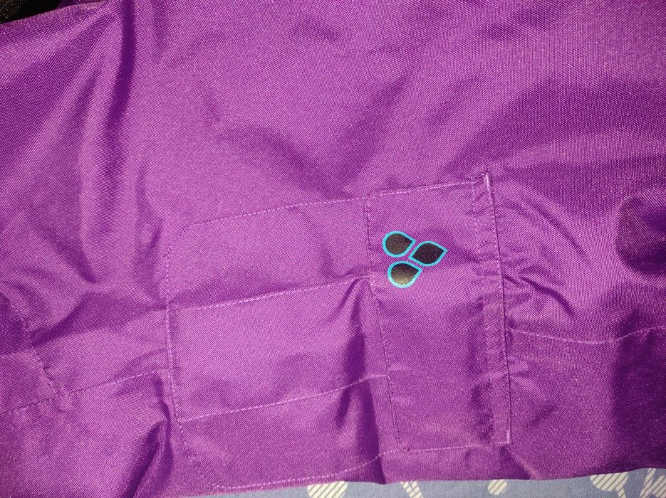 Продам брюки б/у для девочек рост 134-140