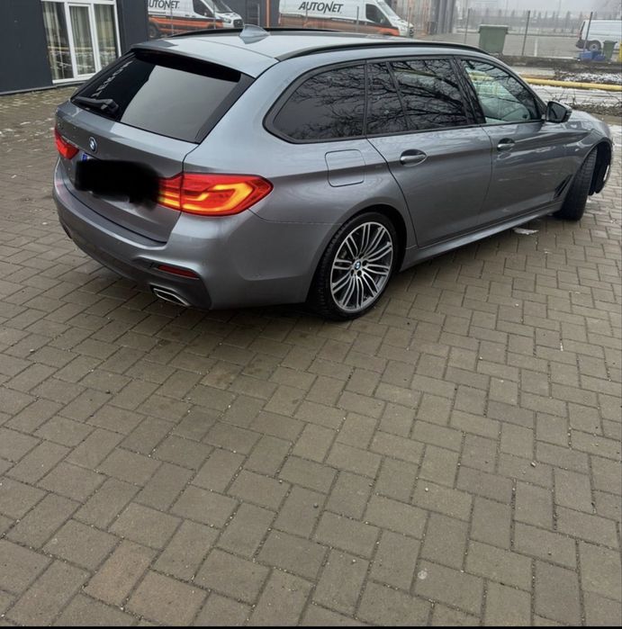 Pret Unic in Romania ! înmatirculat -Bmw 520Xdrive-Tdi M-Pachet-Full -An 2020-Km 169.000. Nu cofundati cu celaalte modele!