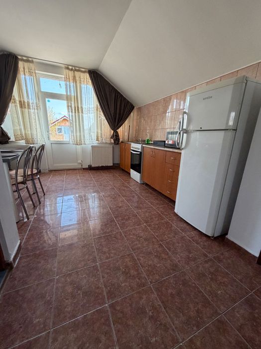 Garsonieră de închiriat