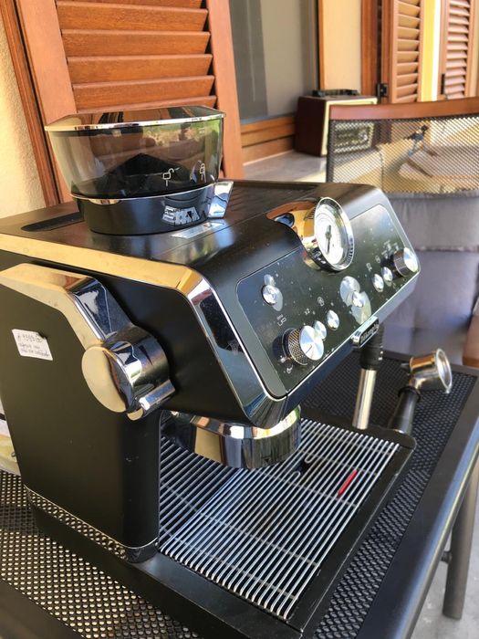 Expressor Delonghi Barista cu garantie