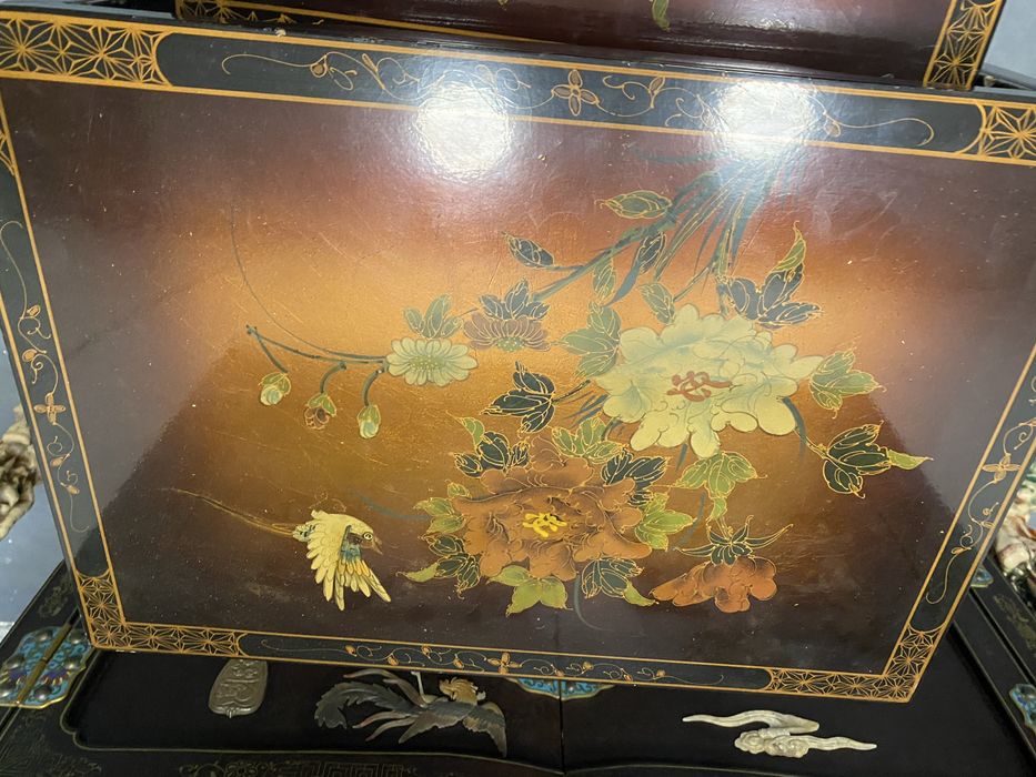 Троен сет японски маси изрисувани ръчно