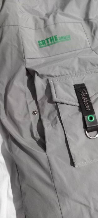 Женская куртка продам