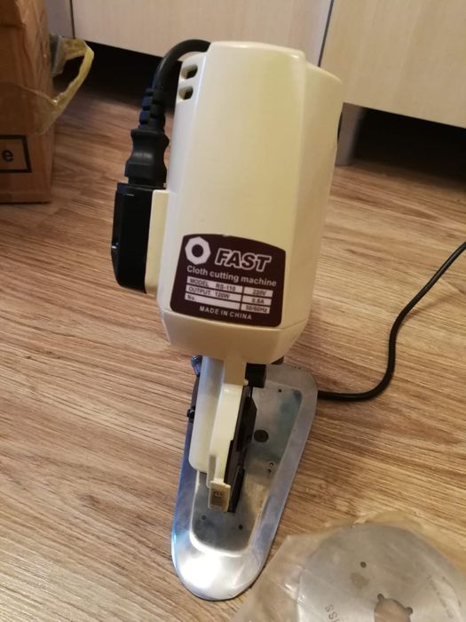 Резак с диском для тканей