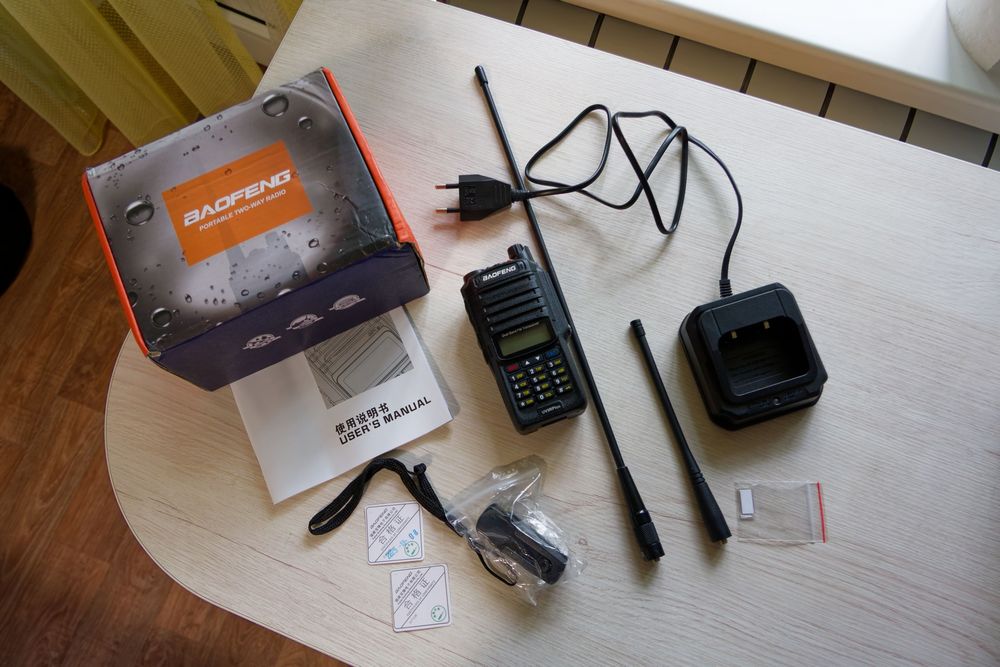 Рация Baofeng uv9r plus с двумя антеннами