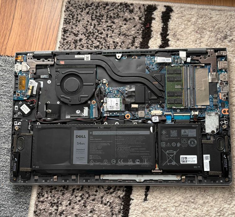 Laptop DELL INSPIRON 15 5510 pentru piese