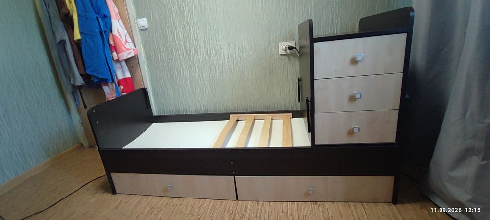 Детская кровать манеж