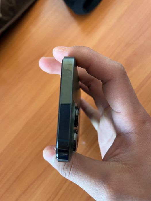 Продам Айфон 13 про