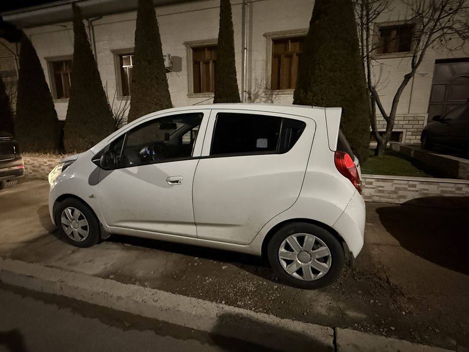 Spark sotiladi 2014 yil