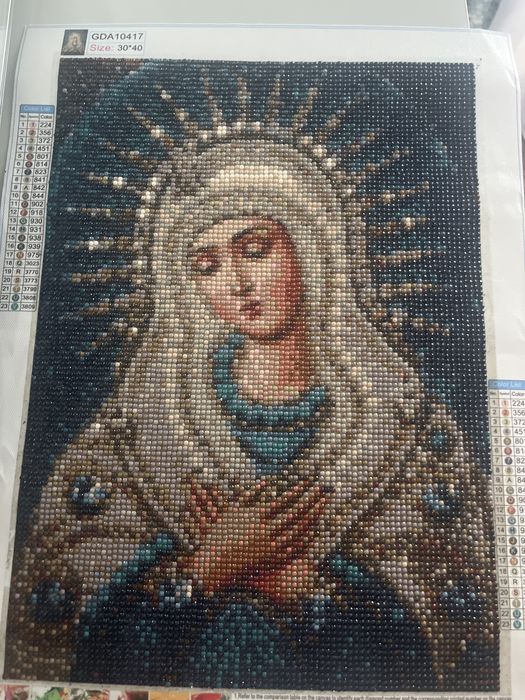 Pictura cu diamante (icoana Maicii Domnului)