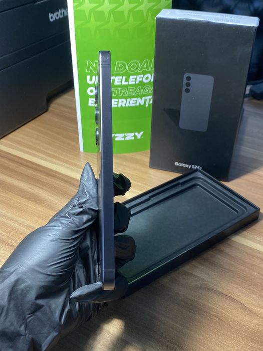 Samsung Galaxy s24 plus• 512 GB • Onyx Black