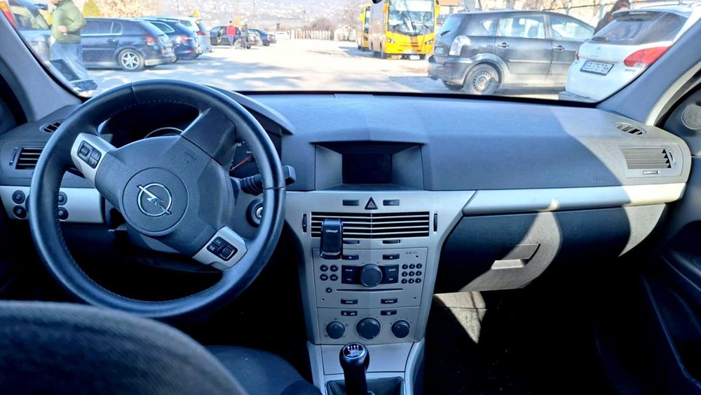 Opel Astra H дизел 2007г.