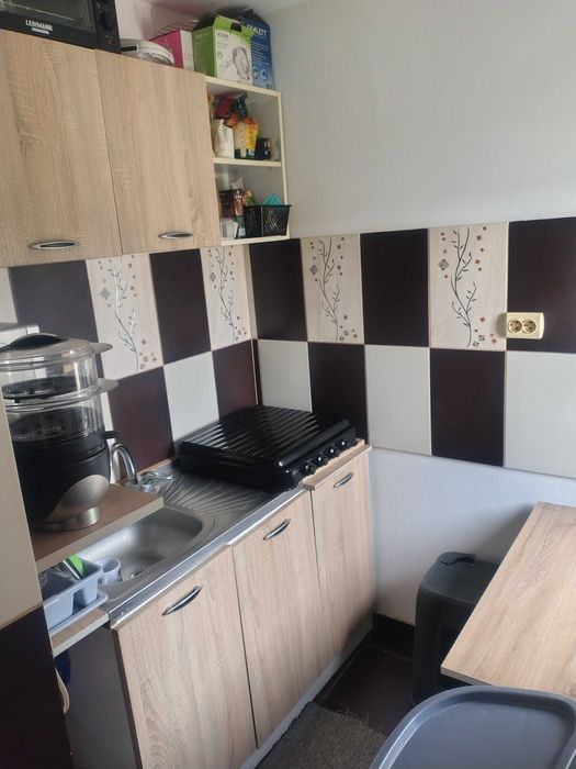 Închiriez garsonieră !