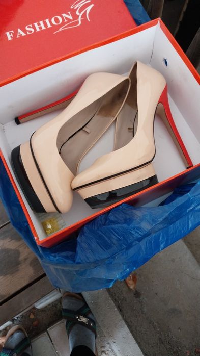 Стильная женская обувь