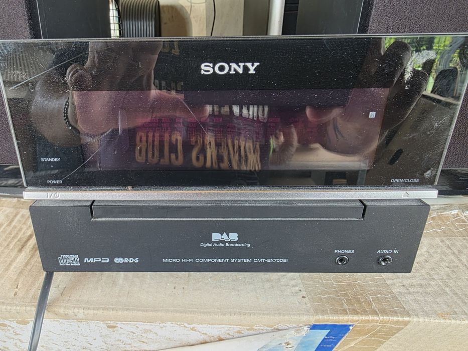 Vand cd Sony cu 2 boxe