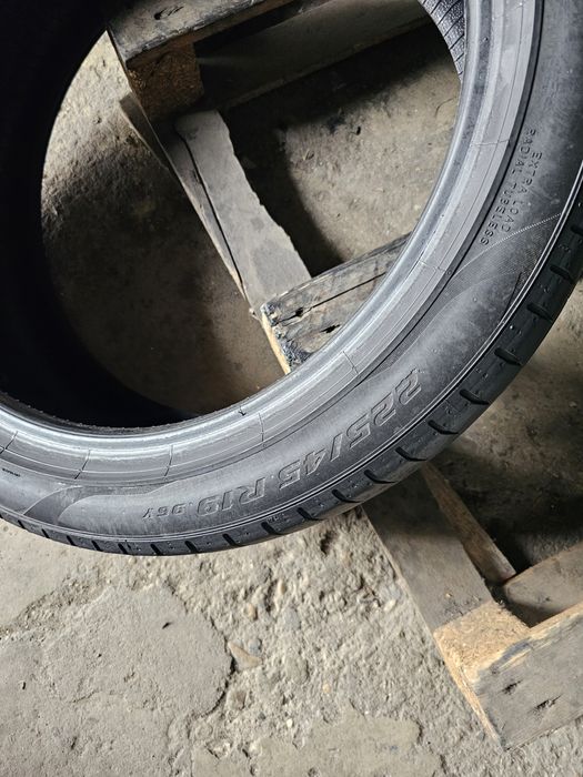 2 anvelope vara 225 45 19 Pirelli 2022