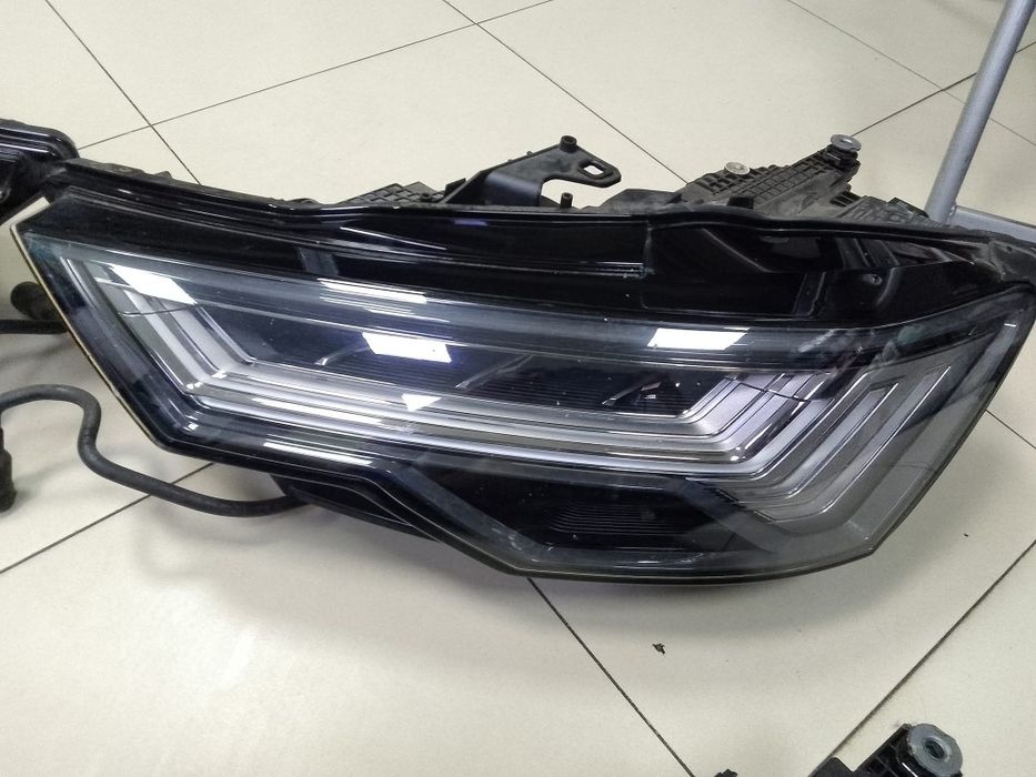 Фарове Audi a6c8