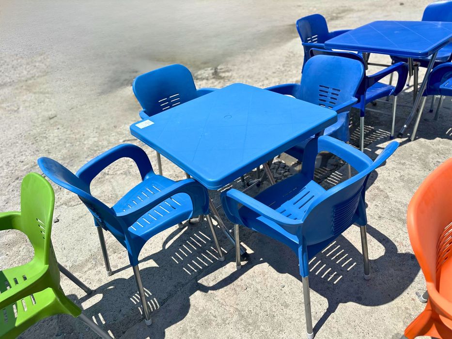 Комплект сгъваема маса и 4 стола