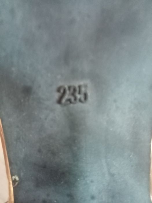 Продам туфли женский.