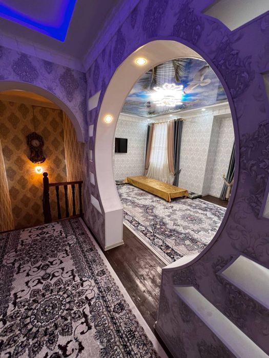 Манеж, RANCH Universiteti янда 3 хонали ЛЮКС квартира ИЖАРАГА