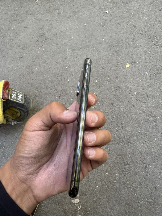IPhone xs 64gb.