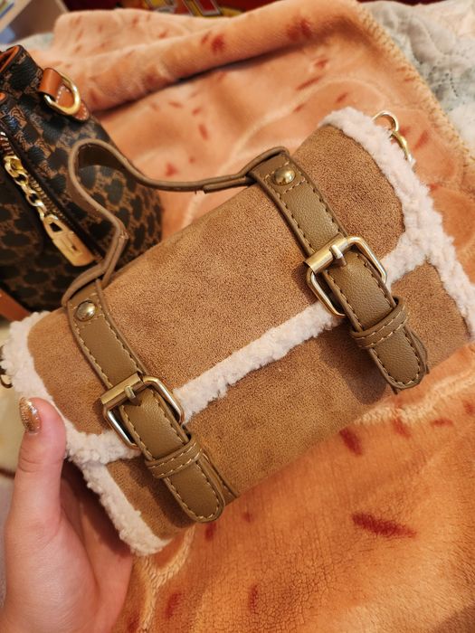 Продам женские вещи