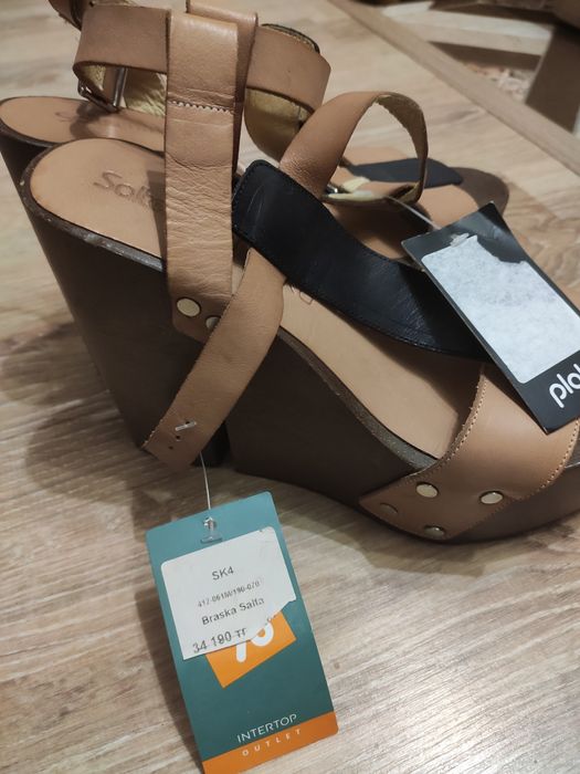 Продам дизайнерские сабо