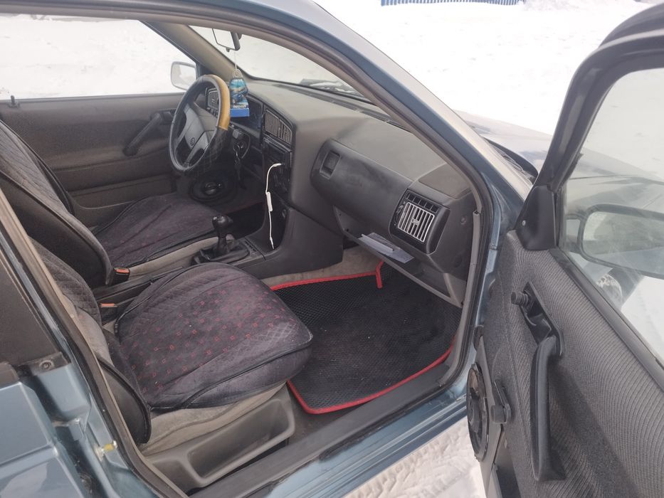 Продам Фольксваген Пассат б 3