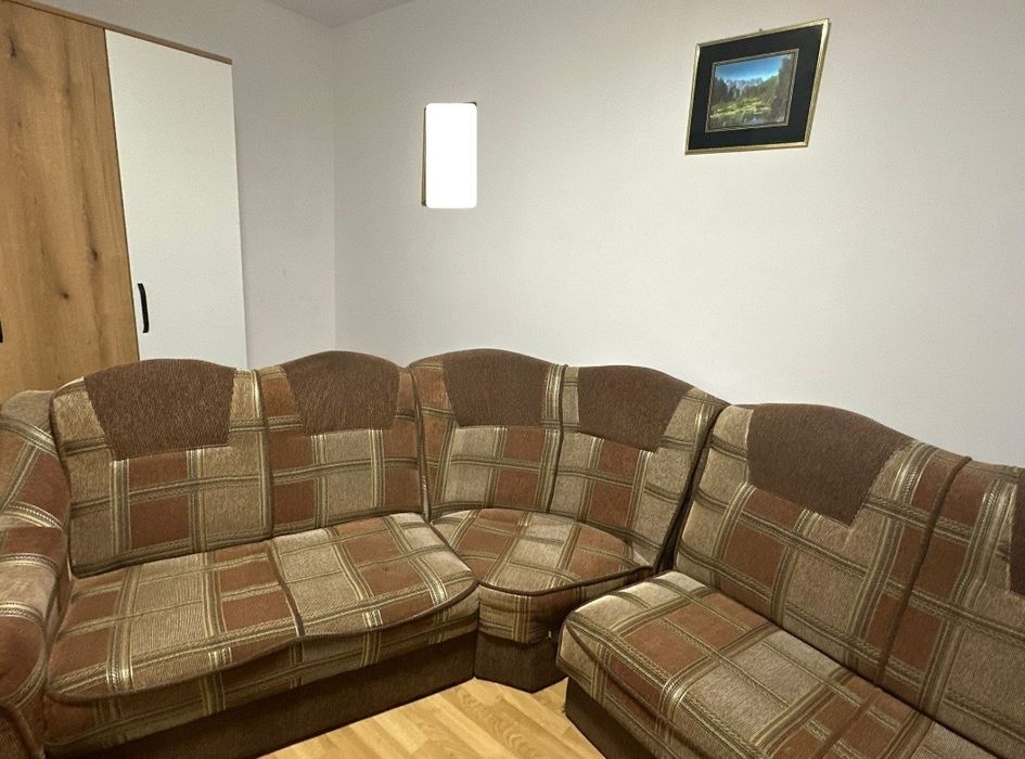 Ofer spre închiriere apartament cu 2 camere