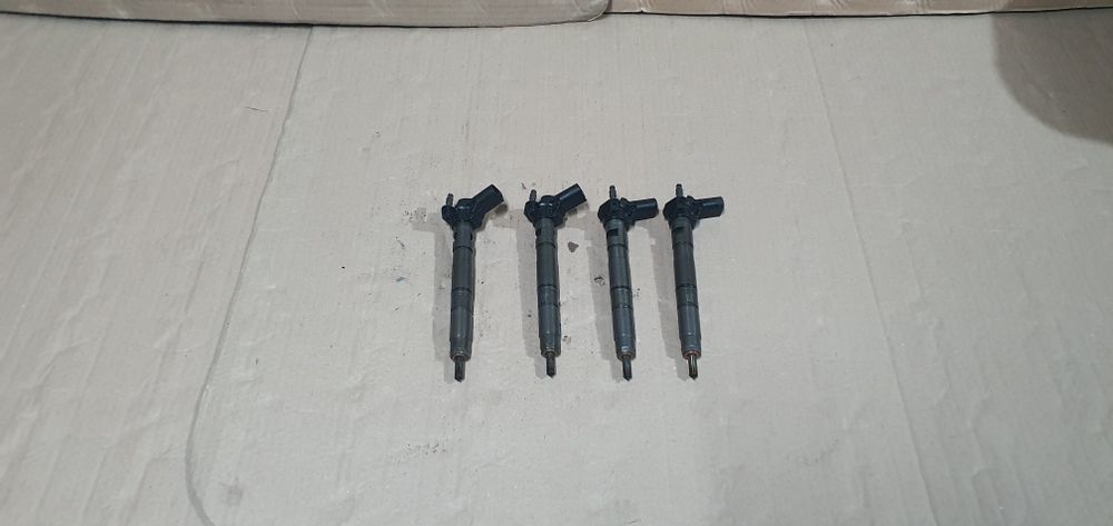 Injectoare injector 2.0 tdi cag cagb cega caha audi a4 b8 a5 q5 passat