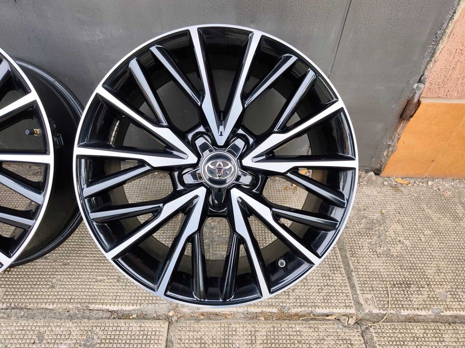 ОРИГИНАЛНИ джанти 18 ' цола 5x114,3 TOYOTA CH-R / Тойота ЕТ50 7J 60,1