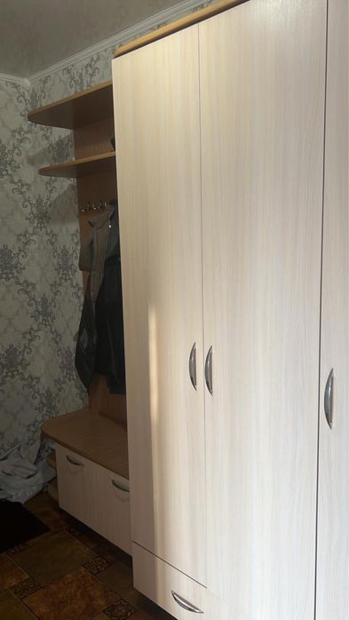 Кухонный гарнитур, шкафы и двери