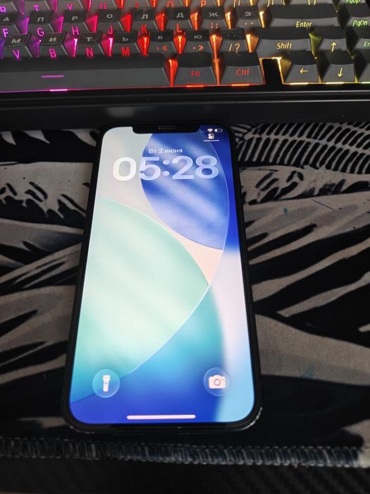 Продам Iphone 12 128gb
